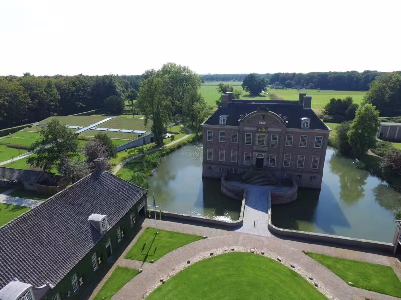 Eerde International Boarding School — školski prostor i učenici